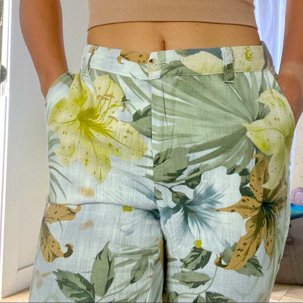Boutique floral beach flow pants